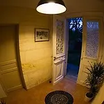 La Maison Cachee 게스트하우스