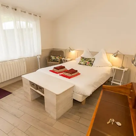 Pensjonat La Maison Cachee Bordeaux