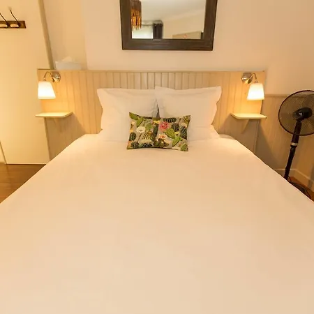 La Maison Cachee Pensjonat *