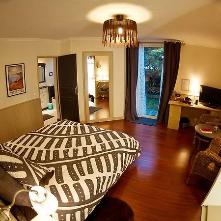 La Maison Cachee Penzion