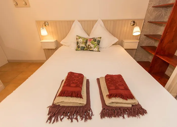 Penzion La Maison Cachee Bordeaux