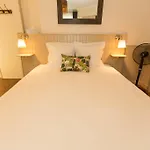 La Maison Cachee Gæstehus *